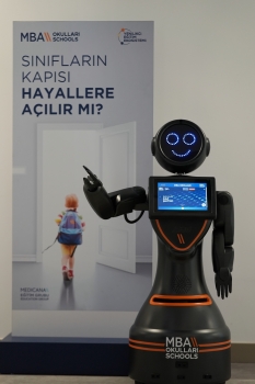 MBA Okullarının Yeni &Ouml;ğrencisi Sosyal Robot Mini Ada Oldu