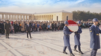 MBA Okulları Öğrencileri Anıtkabir'de ATA'nın huzuruna çıktı