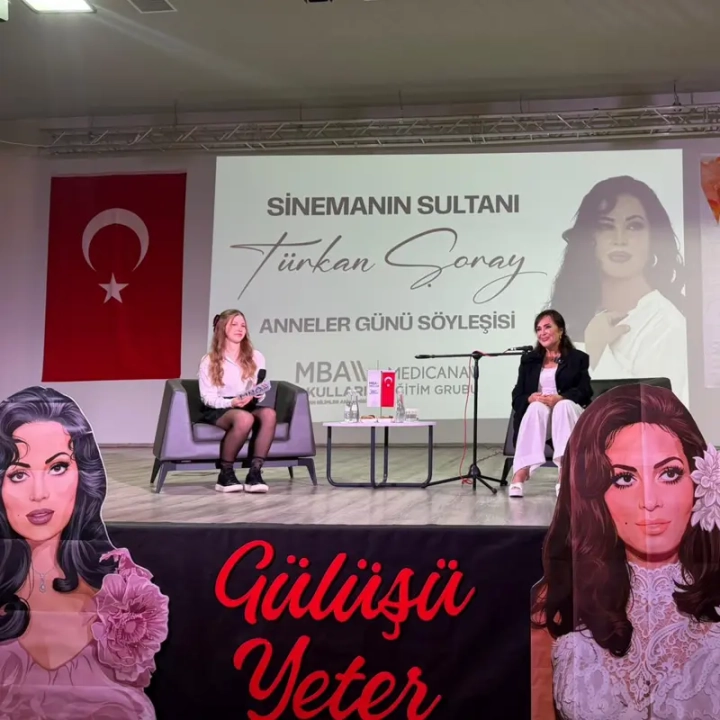 Sinemanın Sultanı MBA Okulları Kocaeli Kampüsünde! “Bin kere daha dünyaya gelsem yine Türkan Şoray olurdum.”